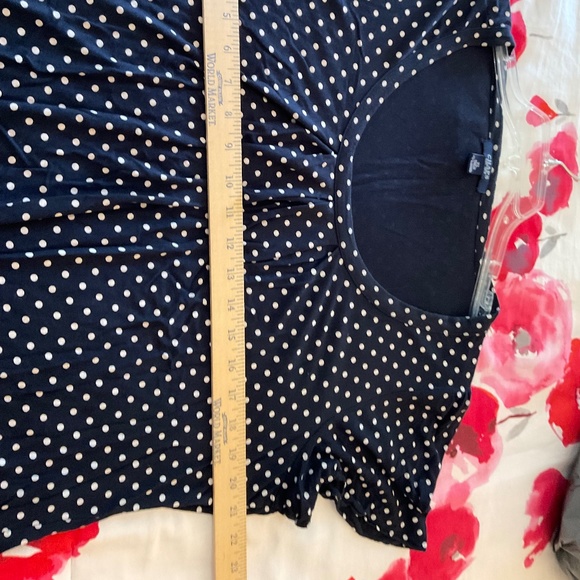 Women’s XL stretchy polka dot shirt - Picture 4 of 4